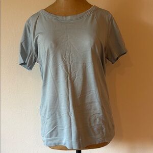 Lululemon sz 8 swiftly Light Blue Women's Top